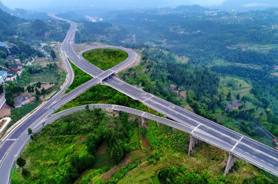 全力助推四川巴中恩陽區(qū)委托招商引資，合力打造產(chǎn)業(yè)新城