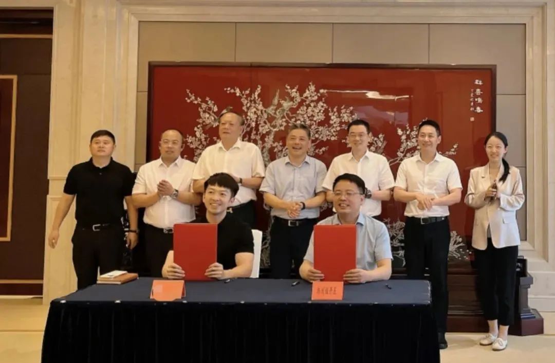 總投資50億元！由集團(tuán)精準(zhǔn)推介的駿馳通高端柔性新材料投資選址項(xiàng)目在江蘇揚(yáng)州開工建設(shè)！